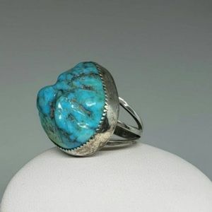 Massive vintage turquoise ring